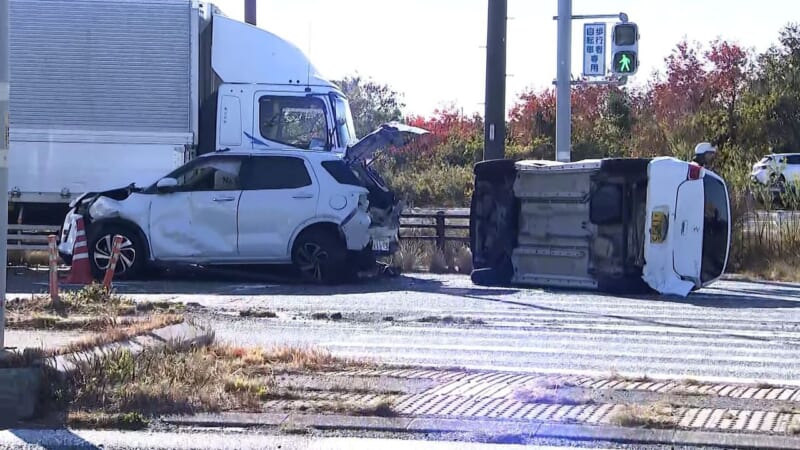 浜松の国道で9台絡む事故 7人搬送