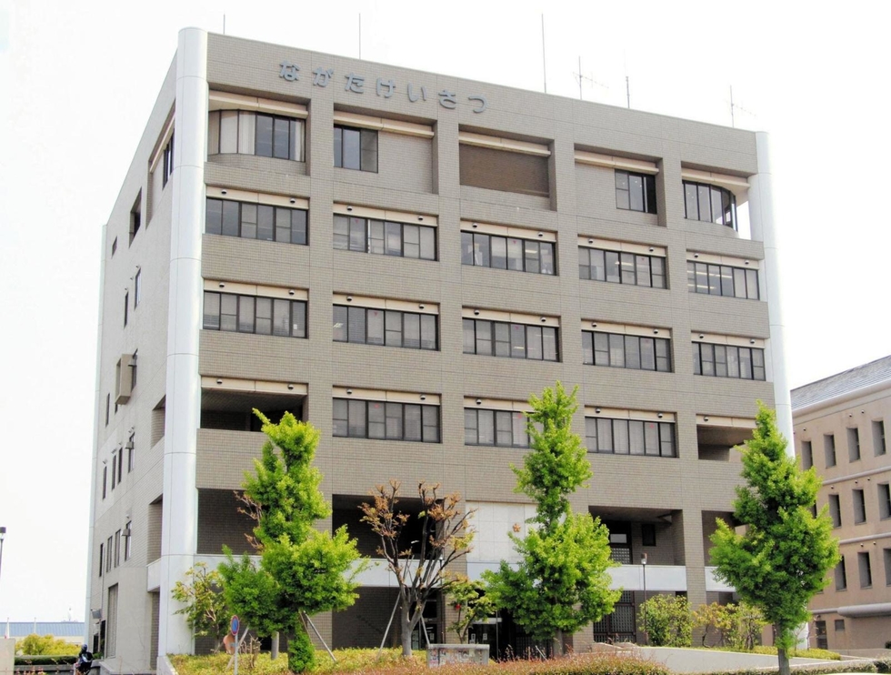 体を踏んでもらう「踏み活」目的で女子中学生の脚なめる　容疑で32歳の会社員を再逮捕