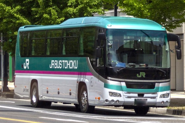 「遅れても待たずに発車します」高速バスのルール周知へ 乗車券は無効になります！ | 乗りものニュース