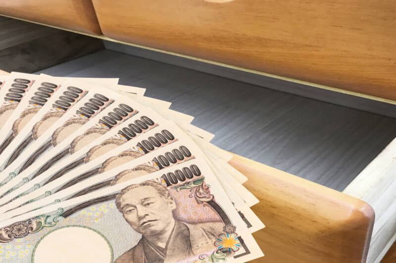 【へそくり】家族に内緒の貯金をしていますか？