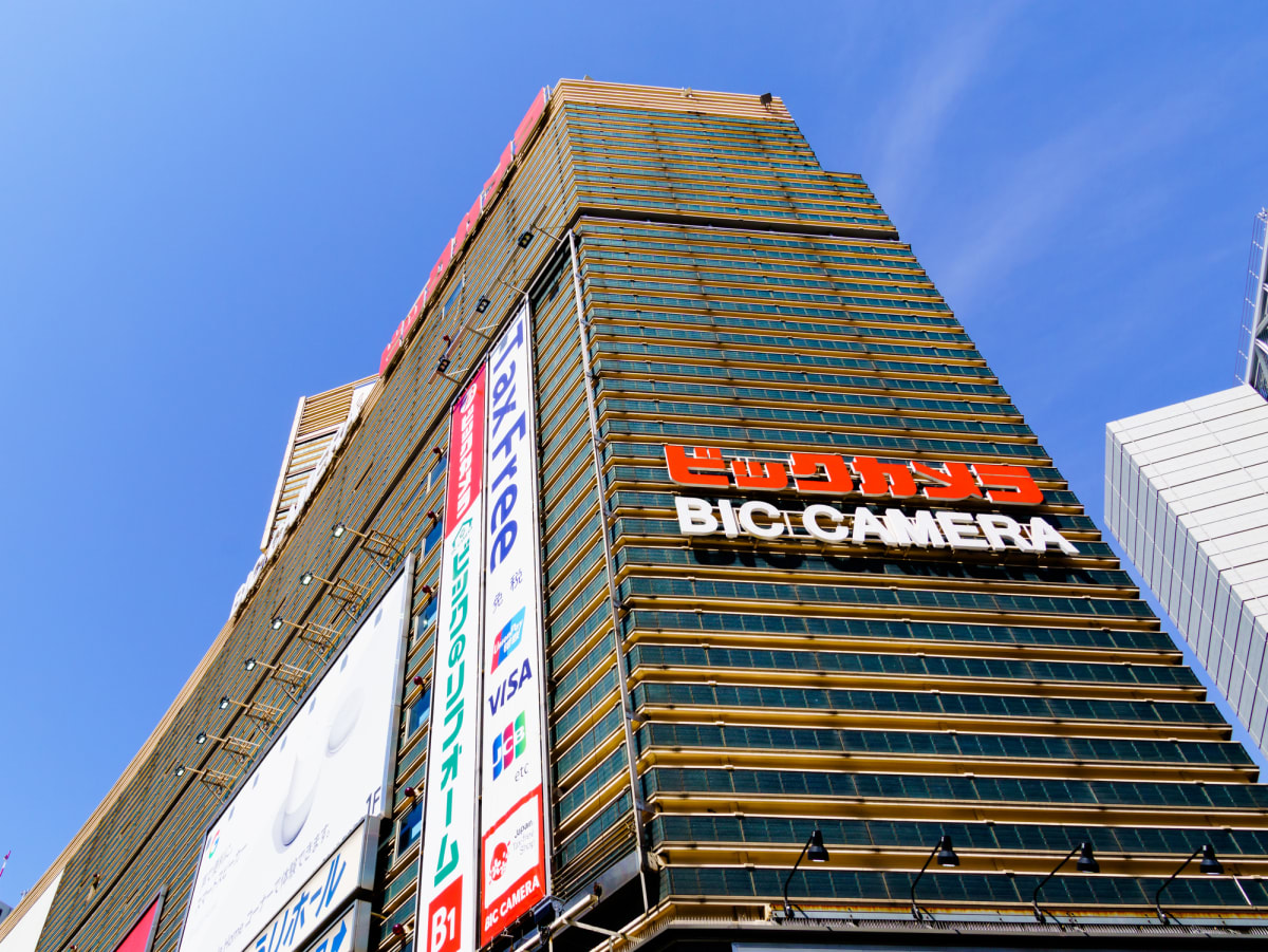 上方修正の「ビックカメラ」下方修正の「ヤマダデンキ」何が家電業界トップ2の明暗を分けたのか – MONEY PLUS