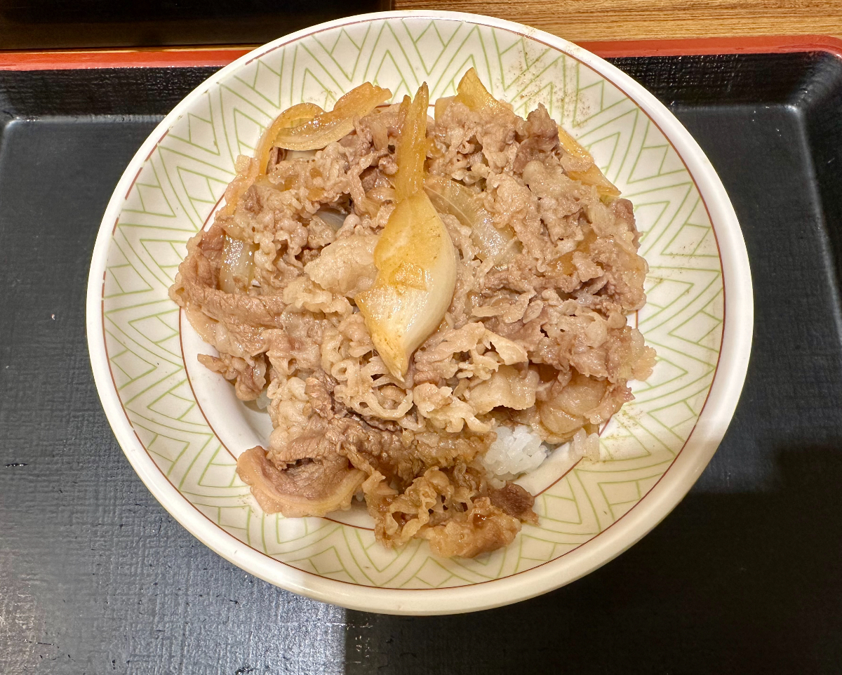 SNS「もう行かない」　牛丼チェーンの「深夜料金」導入　売り上げに影響は？　飲食店コンサルタントに聞く（オトナンサー） - Yahoo!ニュース