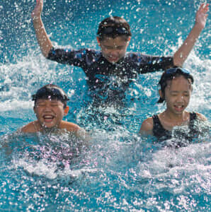 世帯年収による子どもの習い事格差が一番大きいのは水泳、意外？