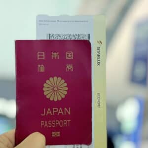 【パスポート保有率17％】海外旅行は高嶺の花？