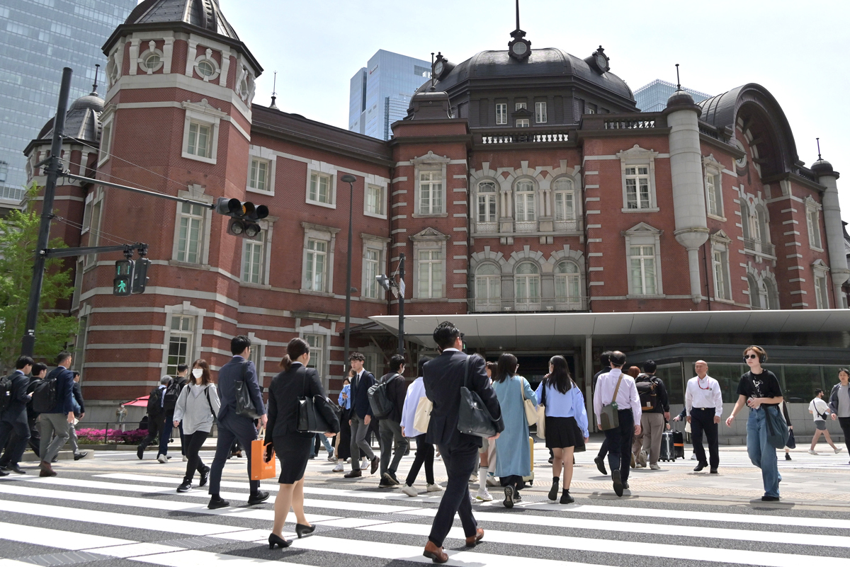 最低賃金、全国平均1055円　人手確保へ過去最大51円増　徳島、異例の84円引き上げ（時事通信） - Yahoo!ニュース