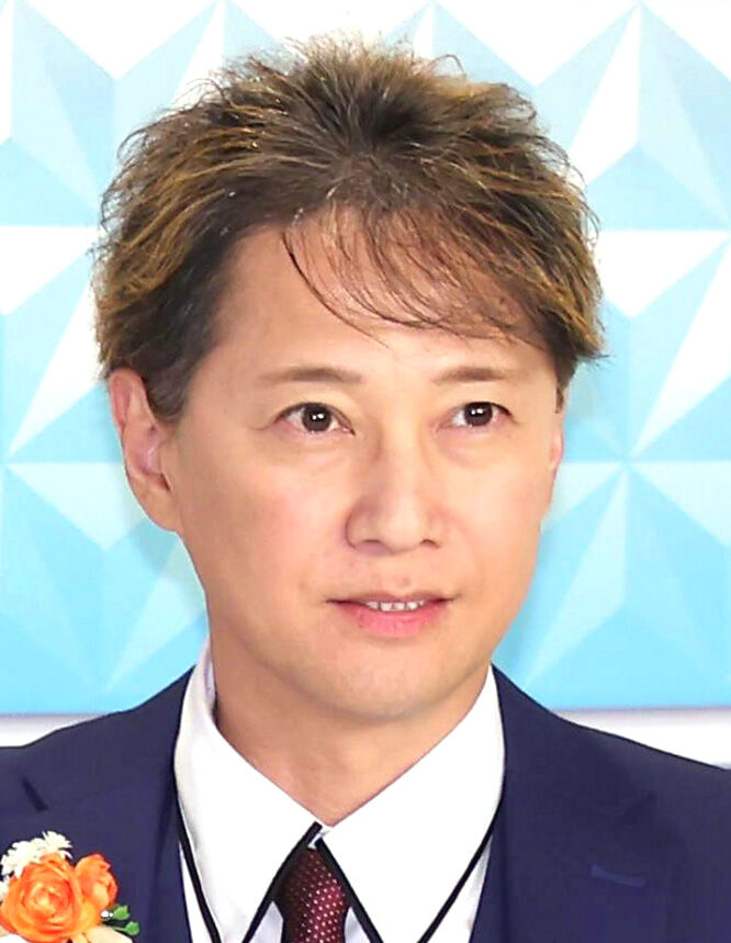 中居正広氏「これまでの、ほんの気持ちをこめて」太陽へ向かって手を振り拳を握りしめる動画公開…ファンクラブ閉鎖（スポーツ報知） - Yahoo!ニュース