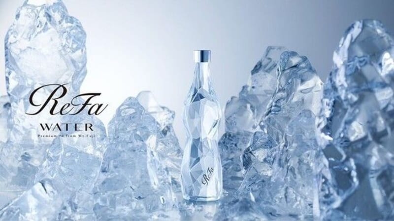 リファの「5400円の水」勝算は