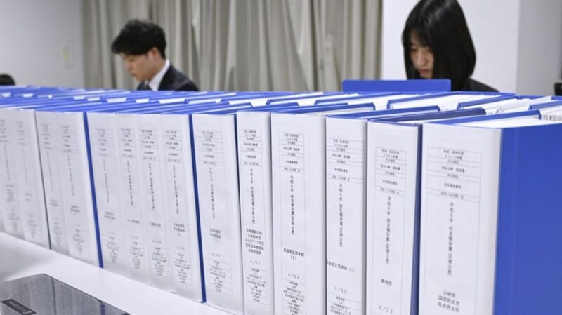 政治資金でスナック 維新でも判明