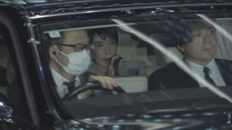 首相が党幹部と夜会食 就任後初