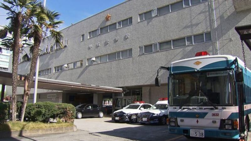 大学教授を遺体で発見 山で滑落か