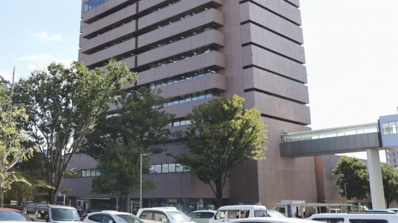 市長とホテル 職員が今月末で退職