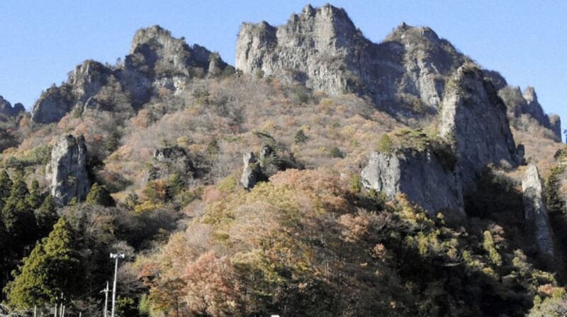 群馬の山火事鎮圧 鎮火めど立たず