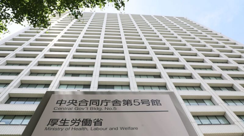 出産無償化巡り 妊婦に現金給付案