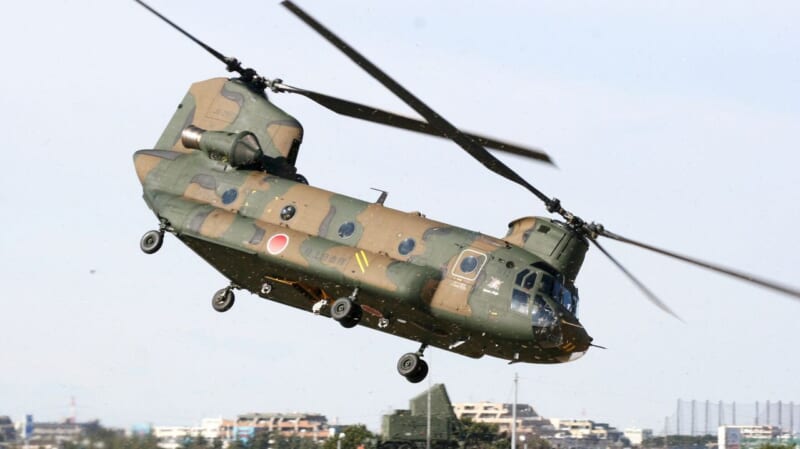 陸自ヘリにレーザー照射 静岡上空