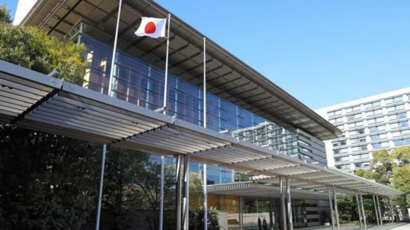 官邸幹部「核保有すべき」と見解