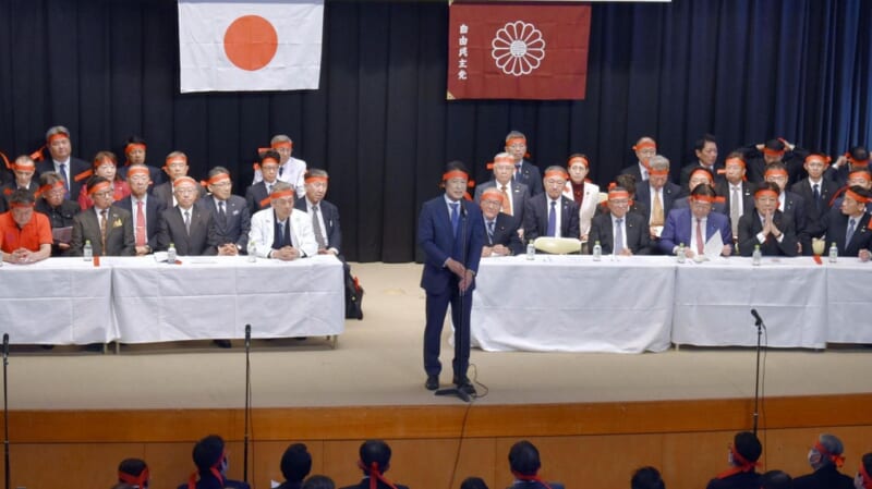 診療報酬本体引き上げ 2%超で調整