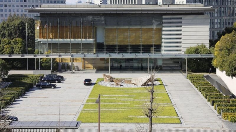 車通勤の駐車場代一部非課税 検討