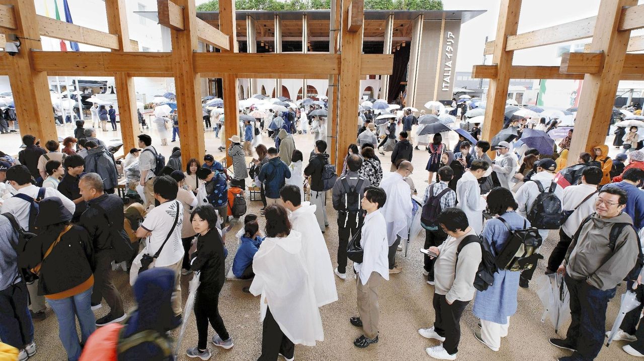 足が棒 「並ぶ万博」4h超待ちも - Yahoo!ニュース
