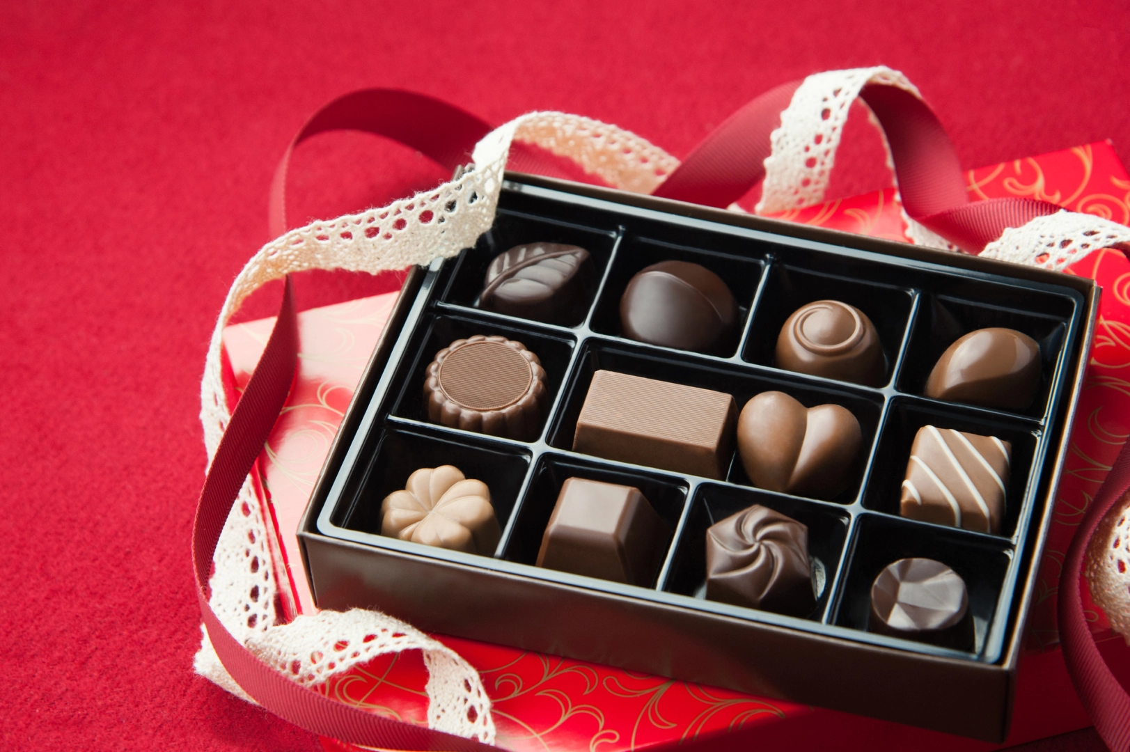 バレンタインデーに贈るお菓子の意味一覧！渡すのNGのお菓子も解説