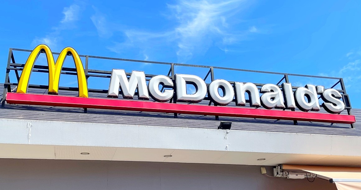 【微妙か】マクドナルドが店頭でのバーコード決済を導入するも、ポイントサービスは来年終了へ → だったらモバイルオーダーでよくない?