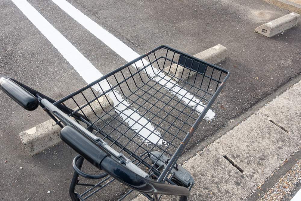 「コインパーキングで“詰み状態”」「親子連れがウチの車に…意外とスムーズに解決できない駐車場トラブル | MOBY [モビー]