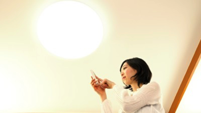 寝るときの電気は「つける派」「消す派」「マメ電球派」どれ? - まぐまぐニュース!
